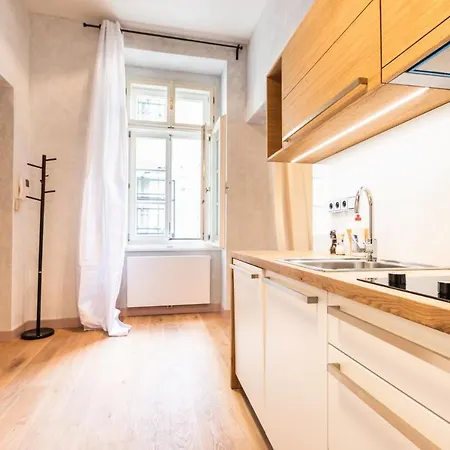 Opatovicka 9 Prague